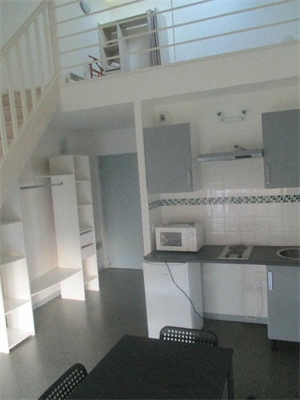 t2 à la location -   33000  BORDEAUX, surface 42 m2 location t2 - UBI469852376